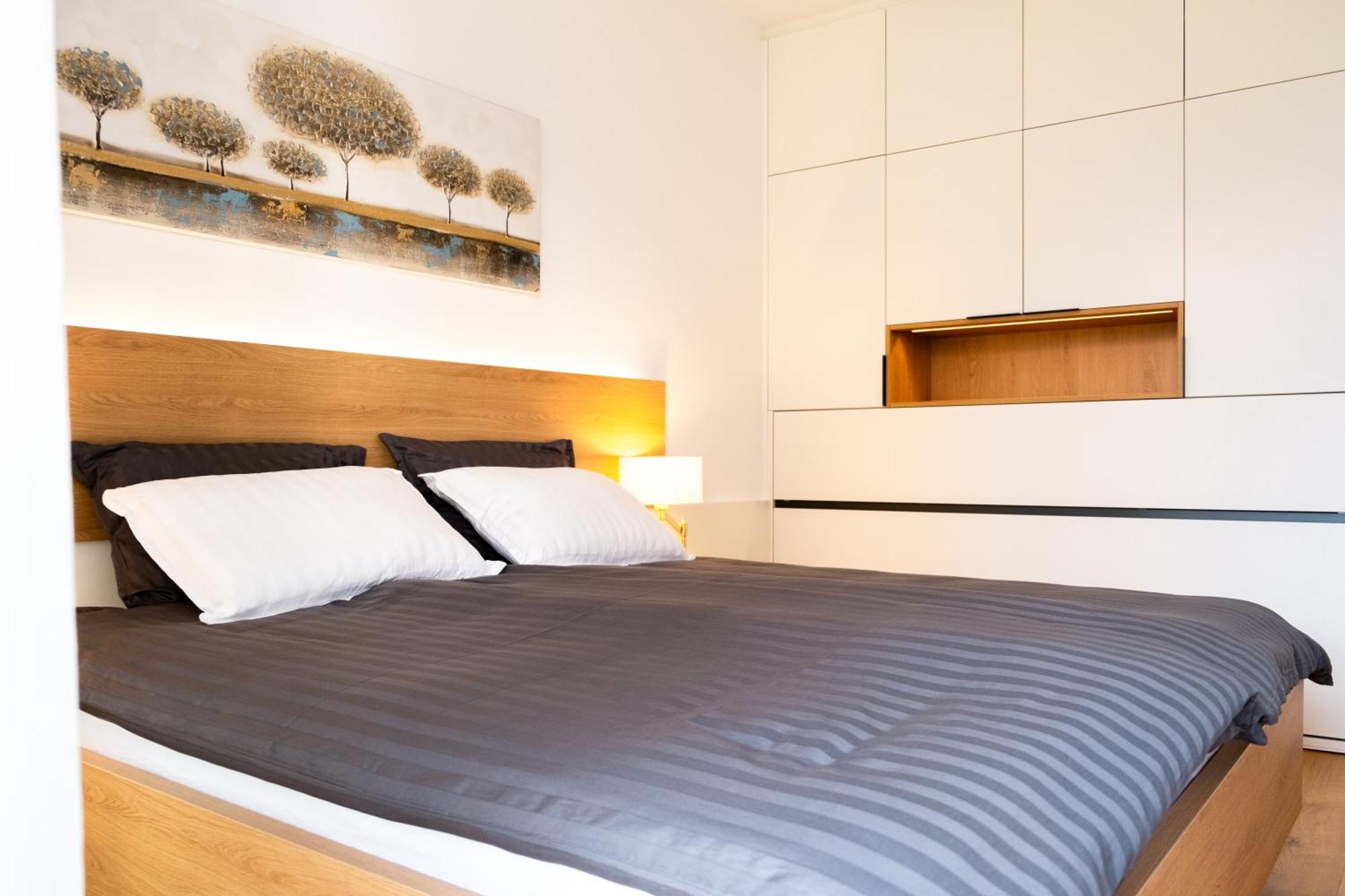 Masarykova Residence - Modern 1-Bedroom In City Center & Free Parking Любляна Экстерьер фото